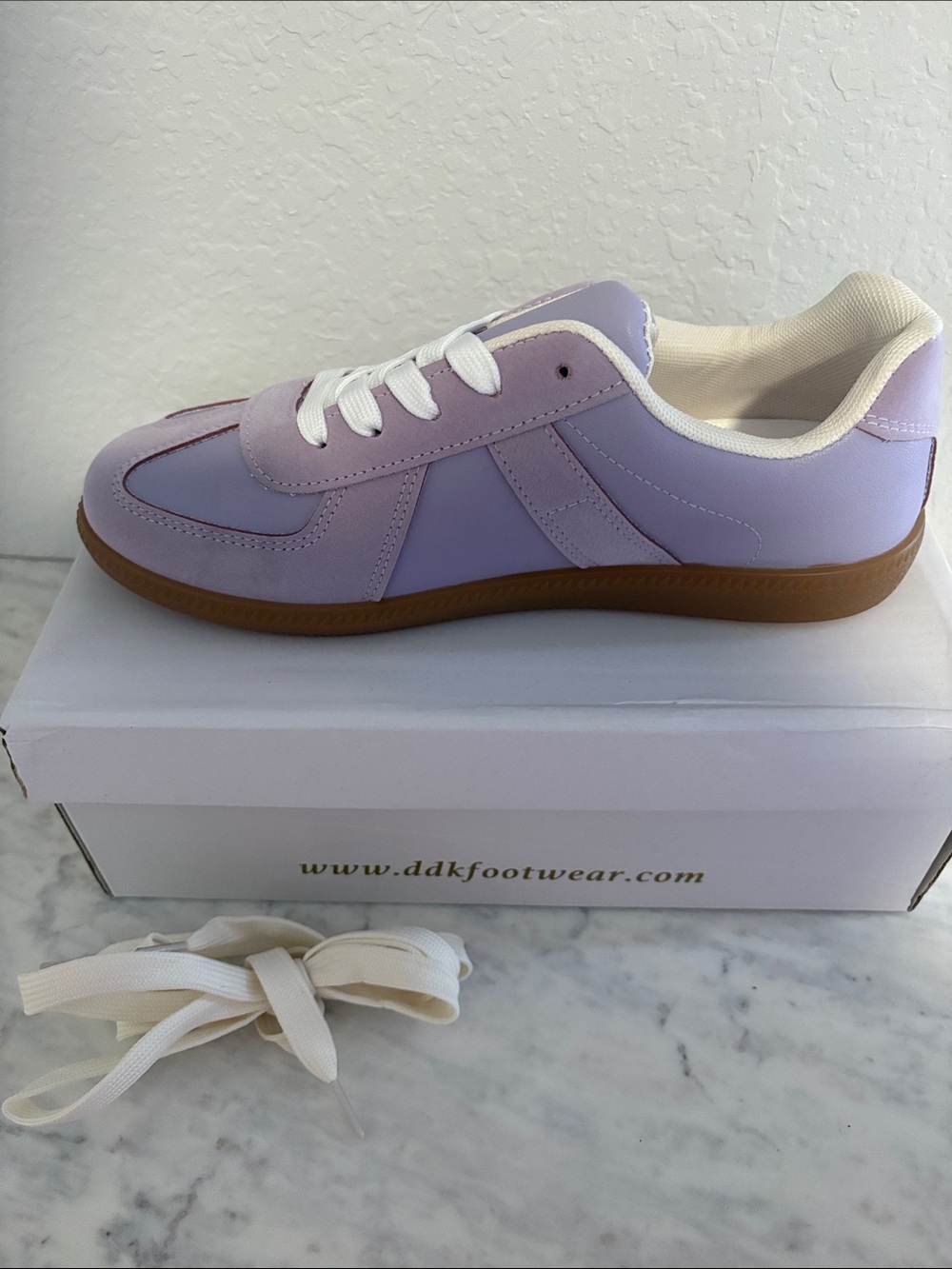 KAYLEEN By Los Angeles Lavender Low-Top Sneakers